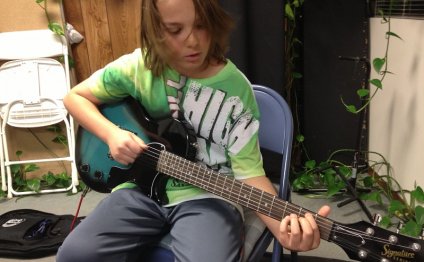 Guitar lessons in Denver South