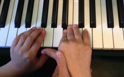 Piano therapy pic