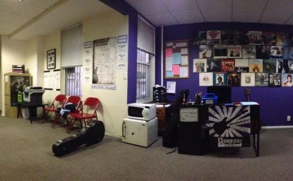 Queens Guitar School - Astoria